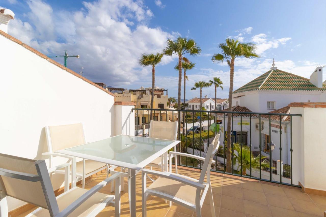 Apt Nerja Chimenea With Ocean View, A/C, & Fiber Apartment Exterior photo