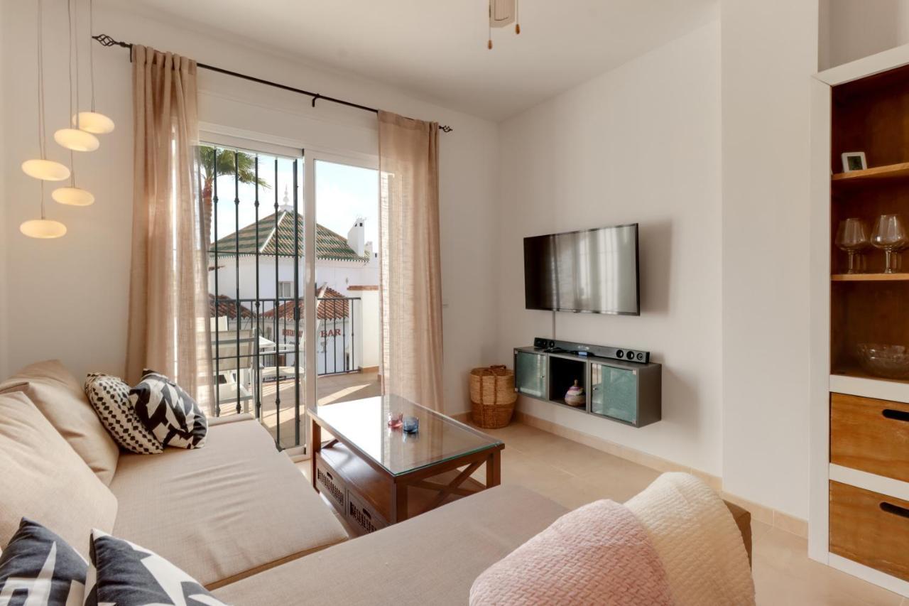 Apt Nerja Chimenea With Ocean View, A/C, & Fiber Apartment Exterior photo