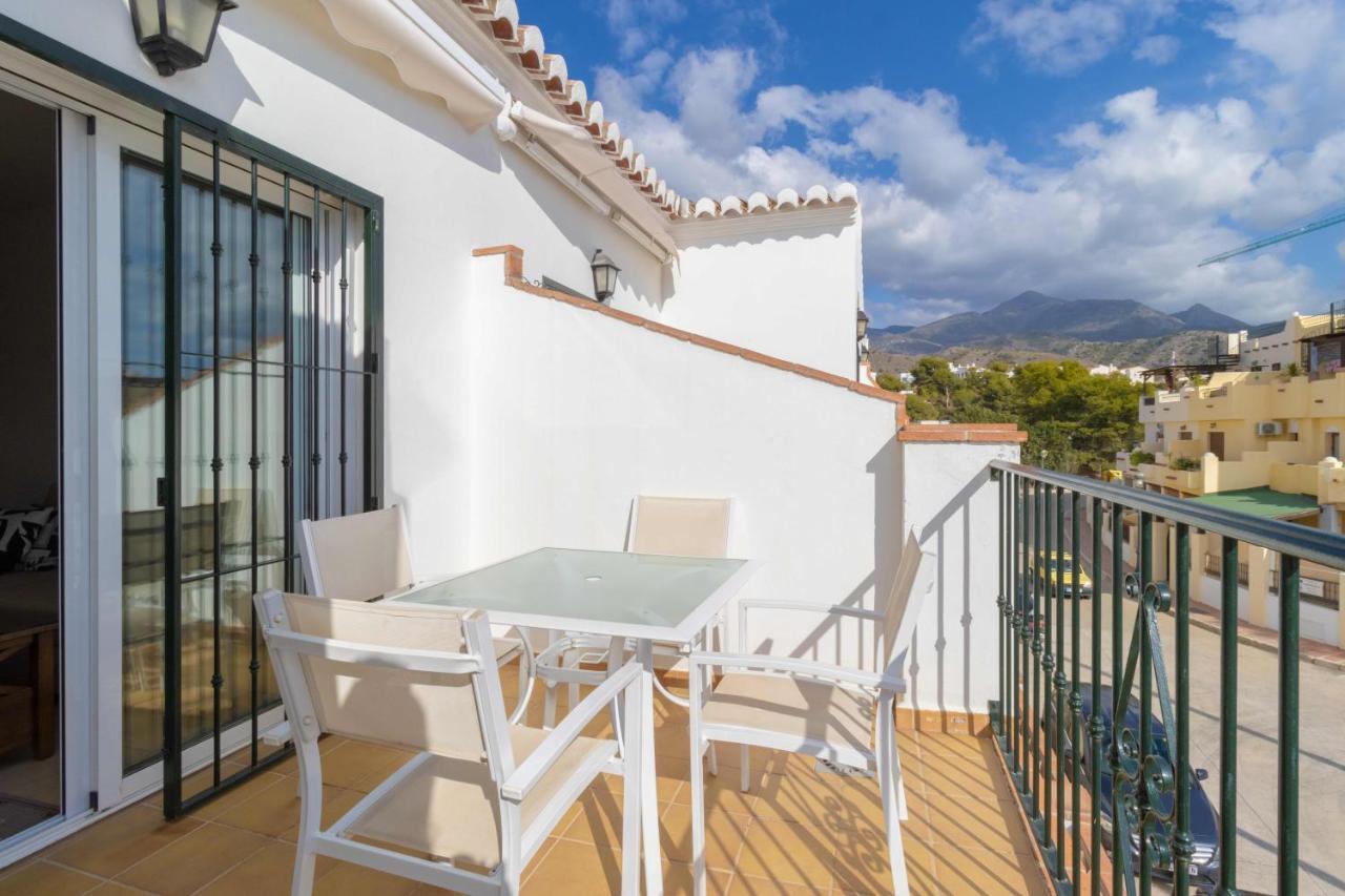 Apt Nerja Chimenea With Ocean View, A/C, & Fiber Apartment Exterior photo